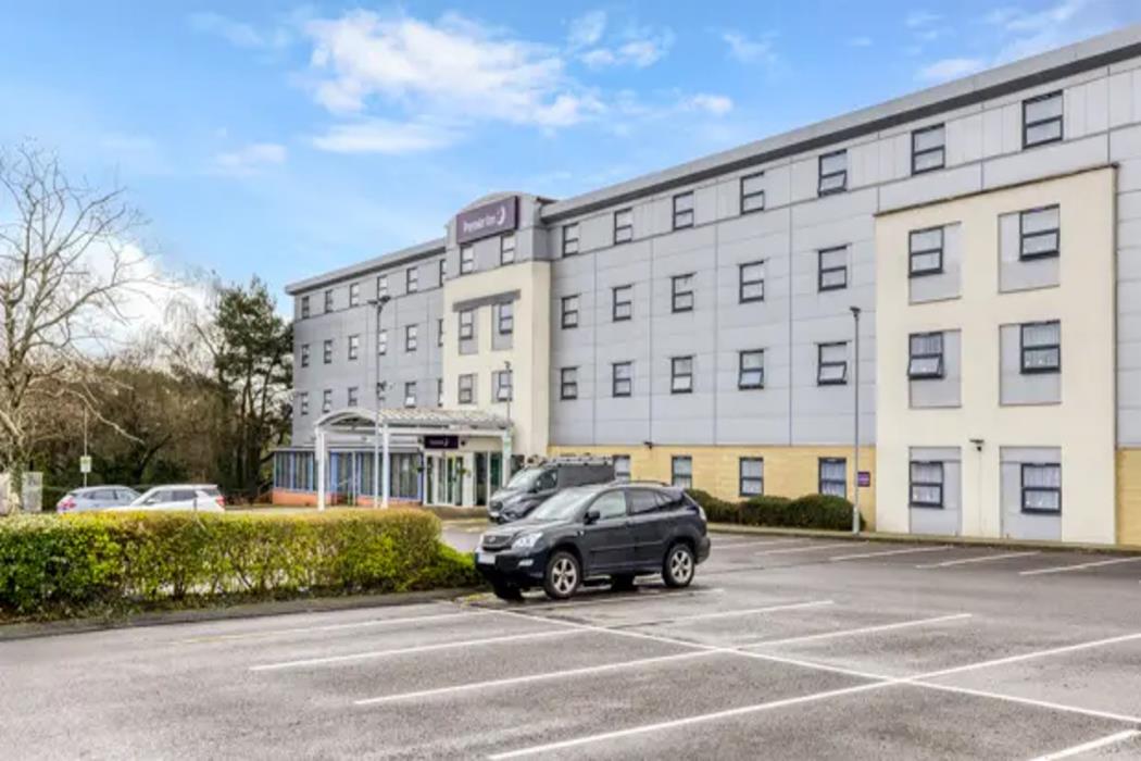 premier inn poole north