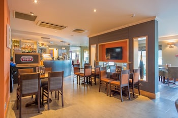 premier inn poole north