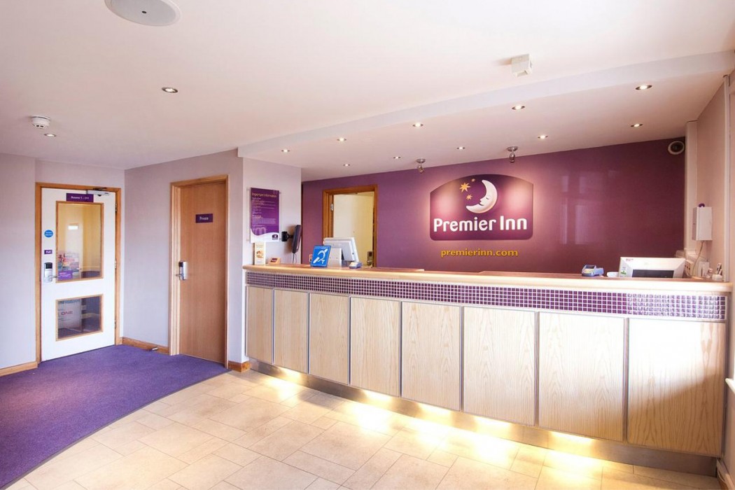 premier inn poole centre holes bay