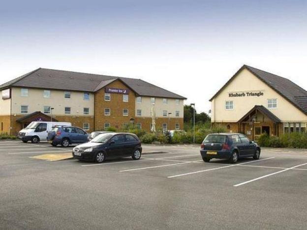 premier inn wakefield city north
