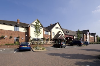 premier inn telford central