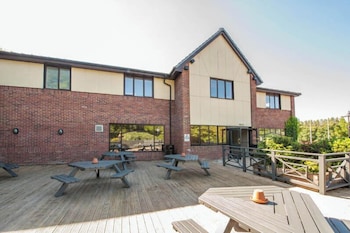 premier inn telford central