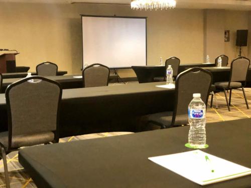holiday inn lansdale hatfield by ihg