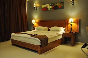 Larosa Hotel,Qurm>>Muscat,4 star