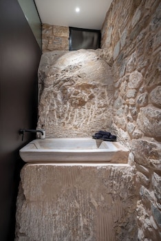 syros