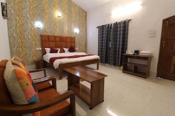 Ashoka Jungle Resort,,3 star
