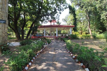 Ashoka Jungle Resort,,3 star