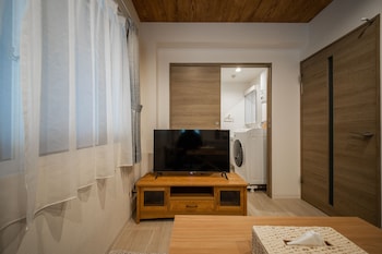 astoria105