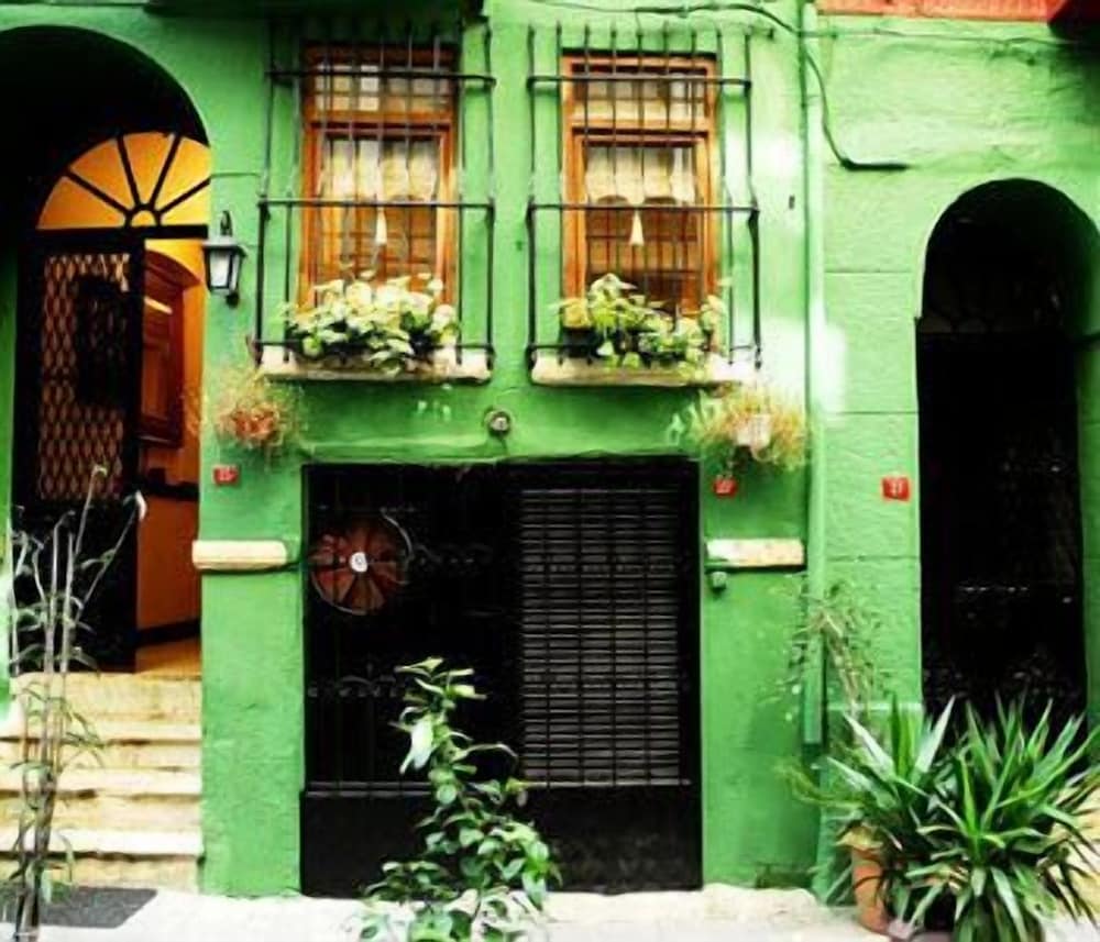 istanbul irish hotel