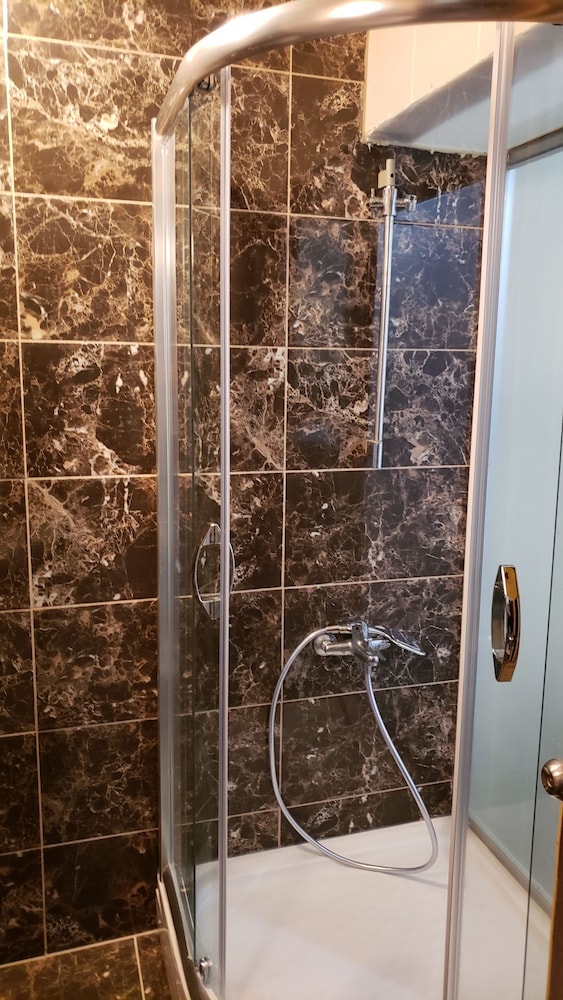 istanbul irish hotel