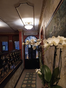 istanbul irish hotel