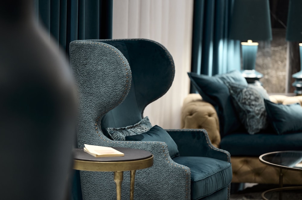 athenarum portus life and style hotel