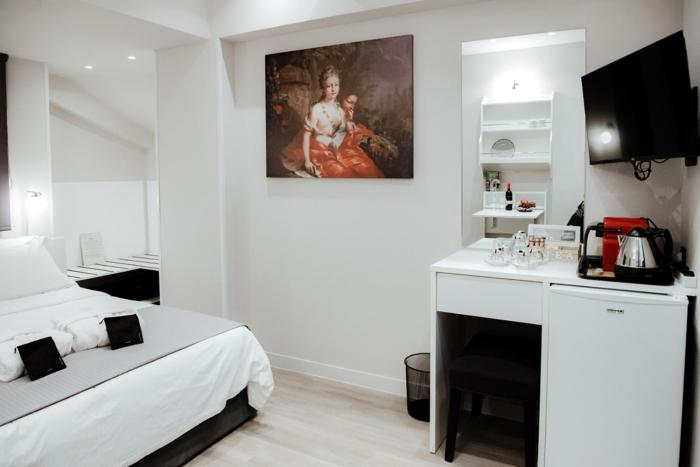 athens muses suites