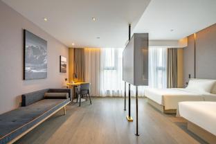 atour hotel dongying financial port