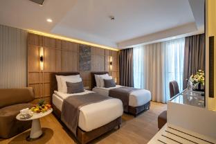 awen lara hotel