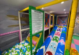 awen lara hotel