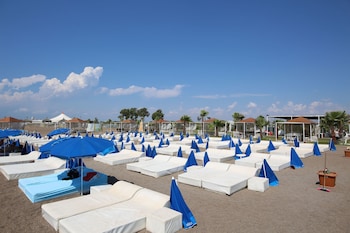 awen lara hotel