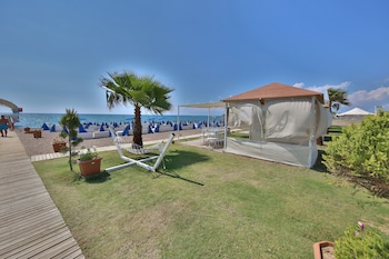 awen lara hotel