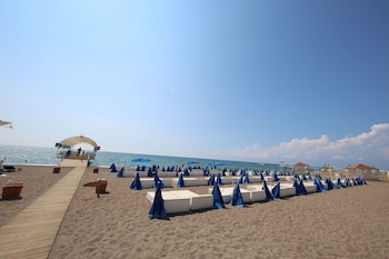 awen lara hotel