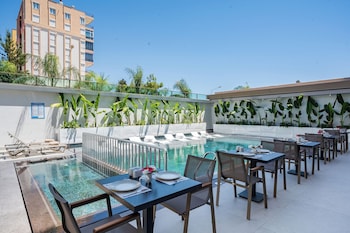 awen lara hotel