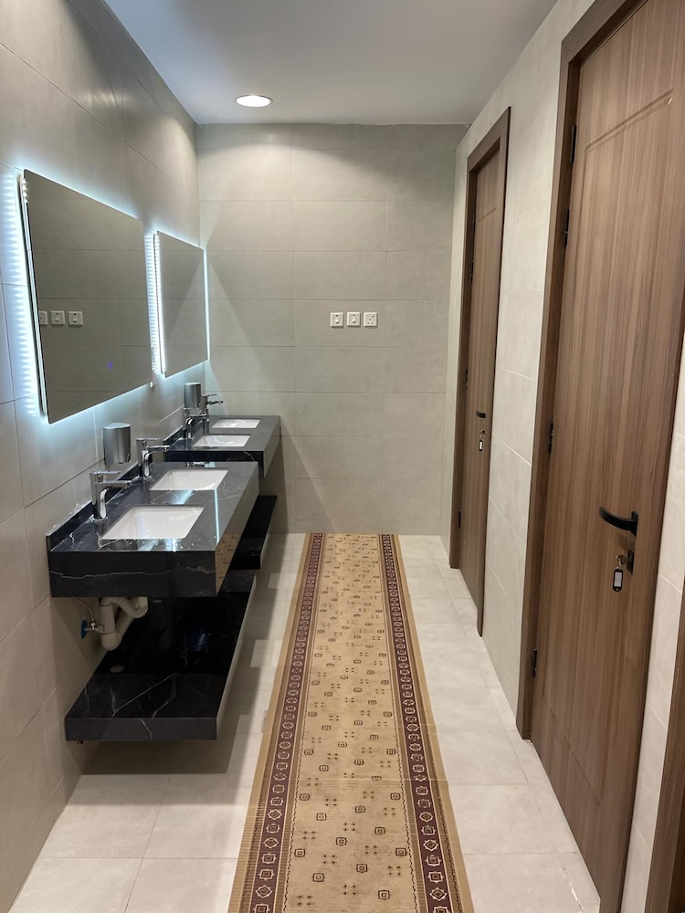 aya hostel for shared bedrooms