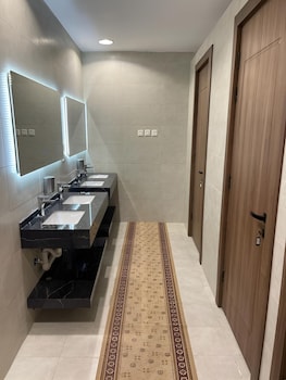 aya hostel for shared bedrooms