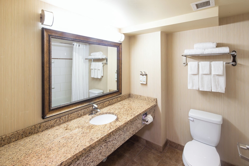 holiday inn express hotel and suites edson by ihg