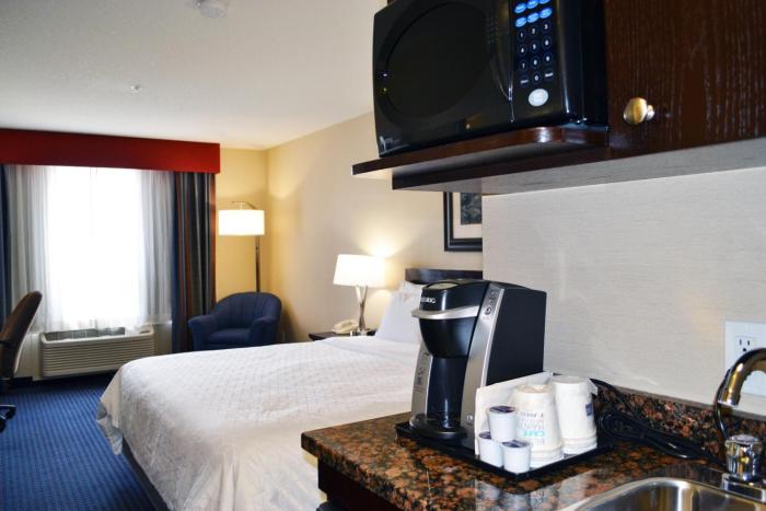 holiday inn express hotel and suites edson by ihg