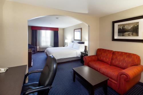 holiday inn express hotel and suites edson by ihg