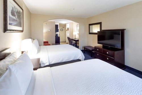 holiday inn express hotel and suites edson by ihg
