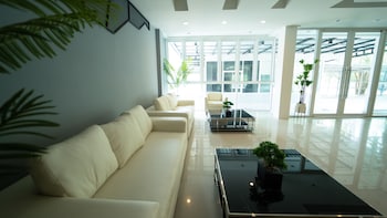 b2 nakhon sawan boutique and budget hotel