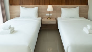 b2 nakhon sawan boutique and budget hotel