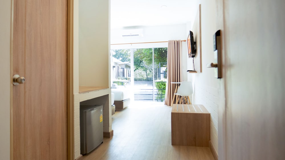 b2 nakhon sawan boutique and budget hotel