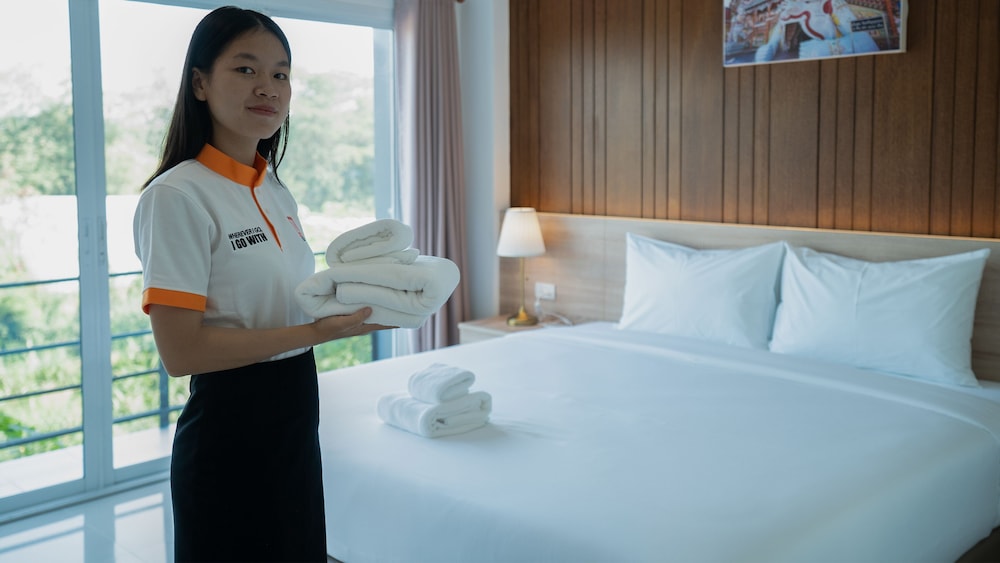 b2 nakhon sawan boutique and budget hotel