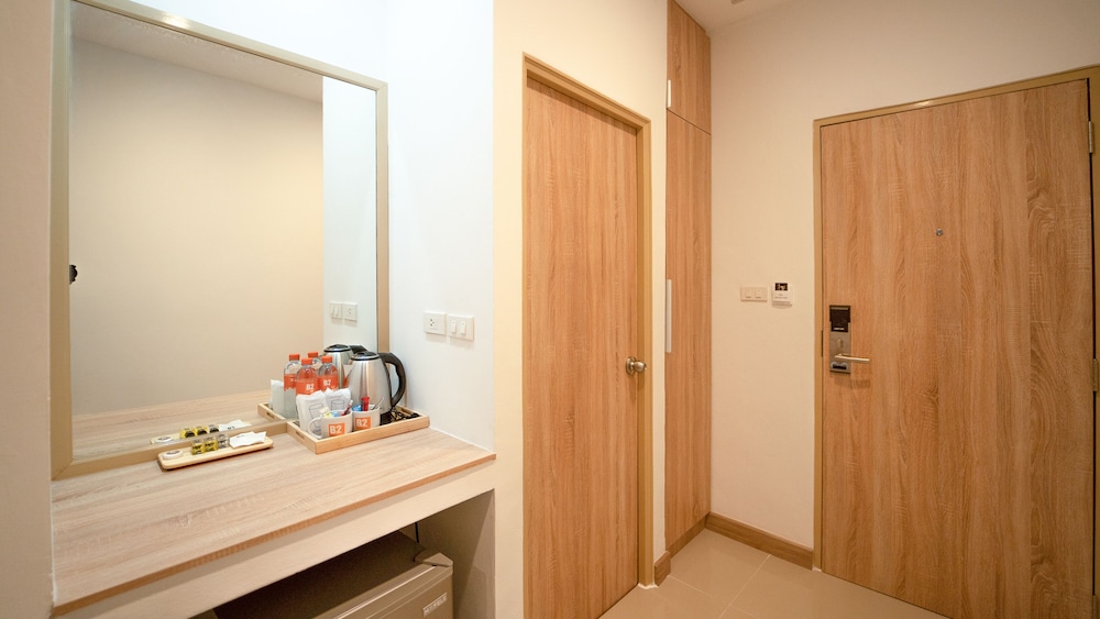 b2 nakhon sawan boutique and budget hotel