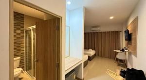 b2 nakhon sawan boutique and budget hotel