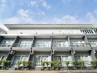 b2 nakhon sawan boutique and budget hotel