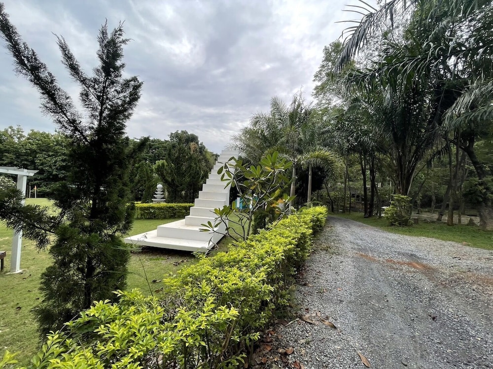 baan rai somkiat homestay