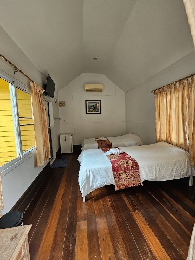 baan rai somkiat homestay