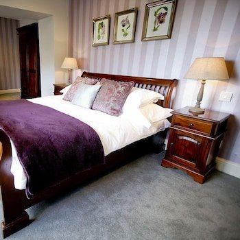 Shireburn Arms Hotel,Great Mitton>>Clitheroe,4 star