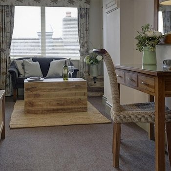 Shireburn Arms Hotel,Great Mitton>>Clitheroe,4 star