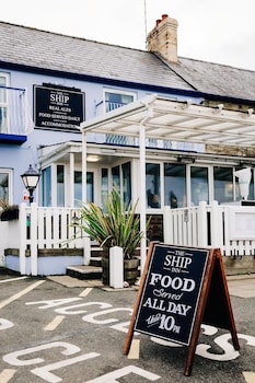 ship inn