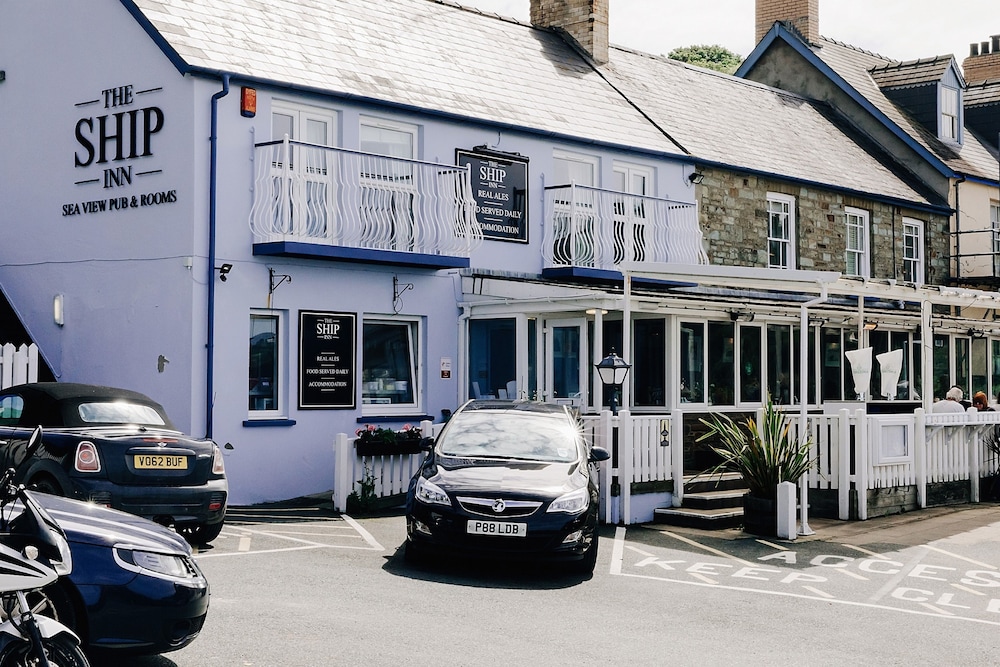 ship inn