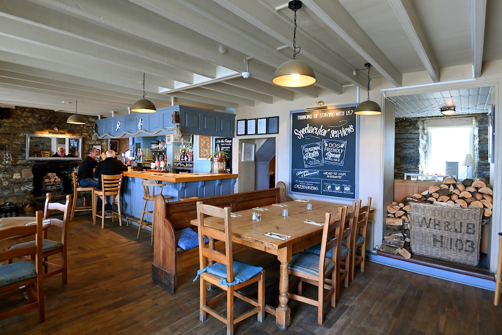 ship inn
