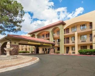 quality inn airport east