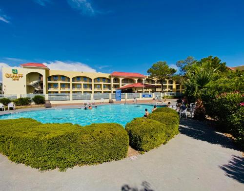 quality inn airport east