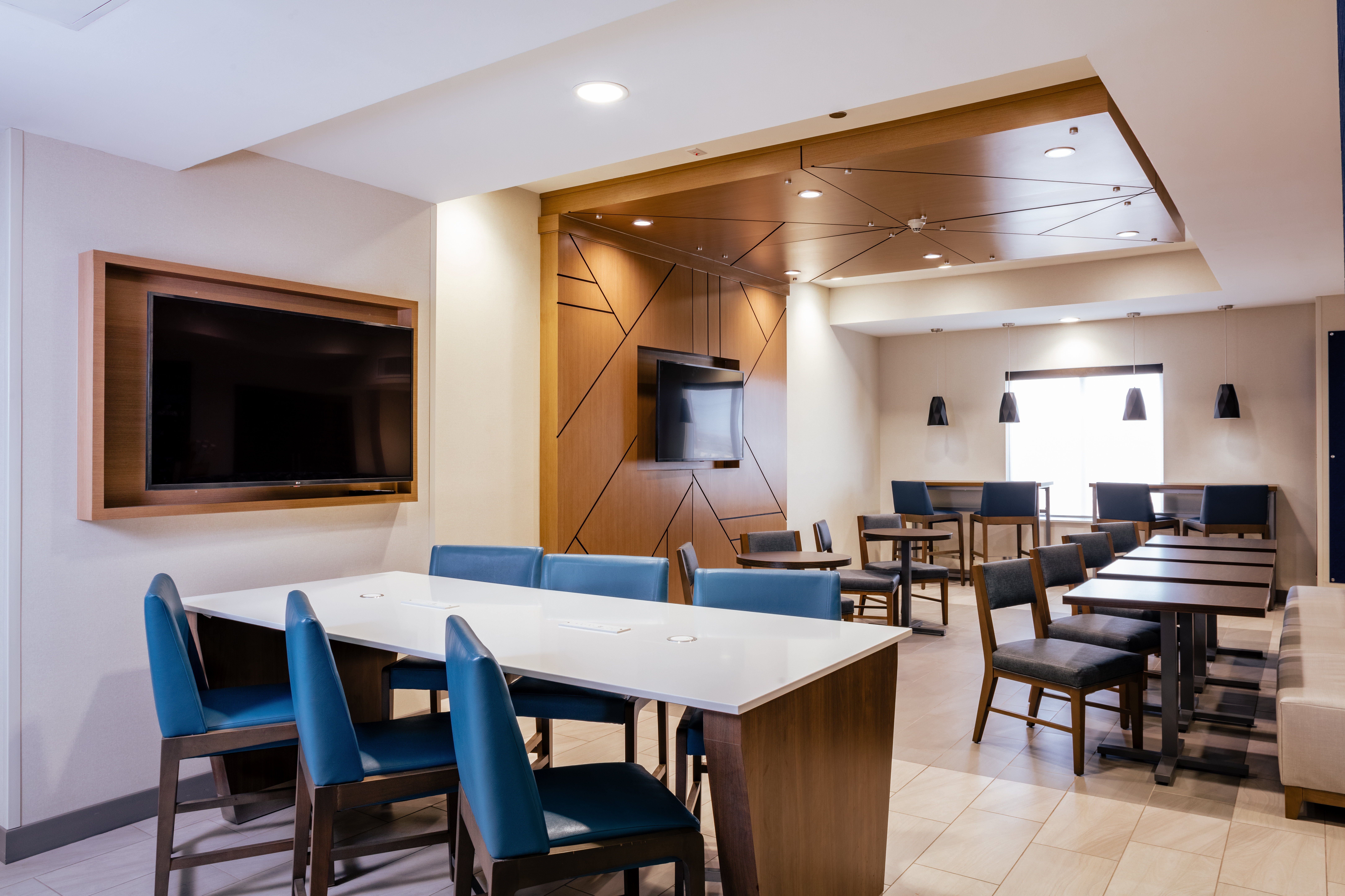 holiday inn express and suites el paso west by ihg