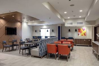 holiday inn express and suites el paso west by ihg