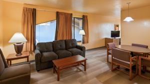 Surestay Hotel By Best Western Ellensburg,Kittitas>>Ellensburg,3 star