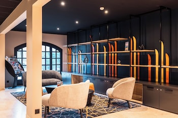 base camp lodge albertville